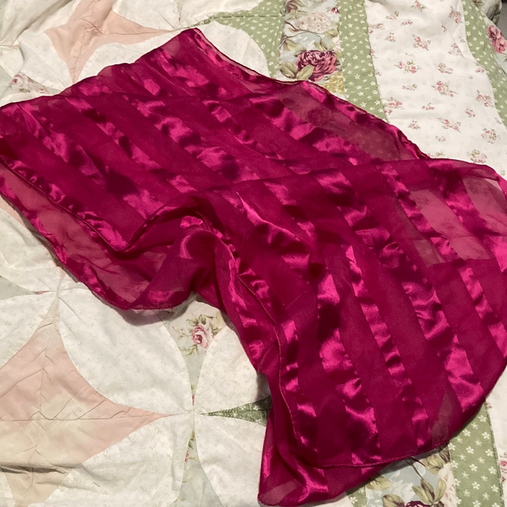 Silky scarf and magenta coloring